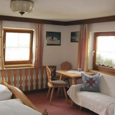 Haus Bergfriede Apartamento Pettneu am Arlberg