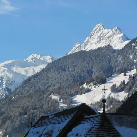 Haus Bergfriede Apartamento *